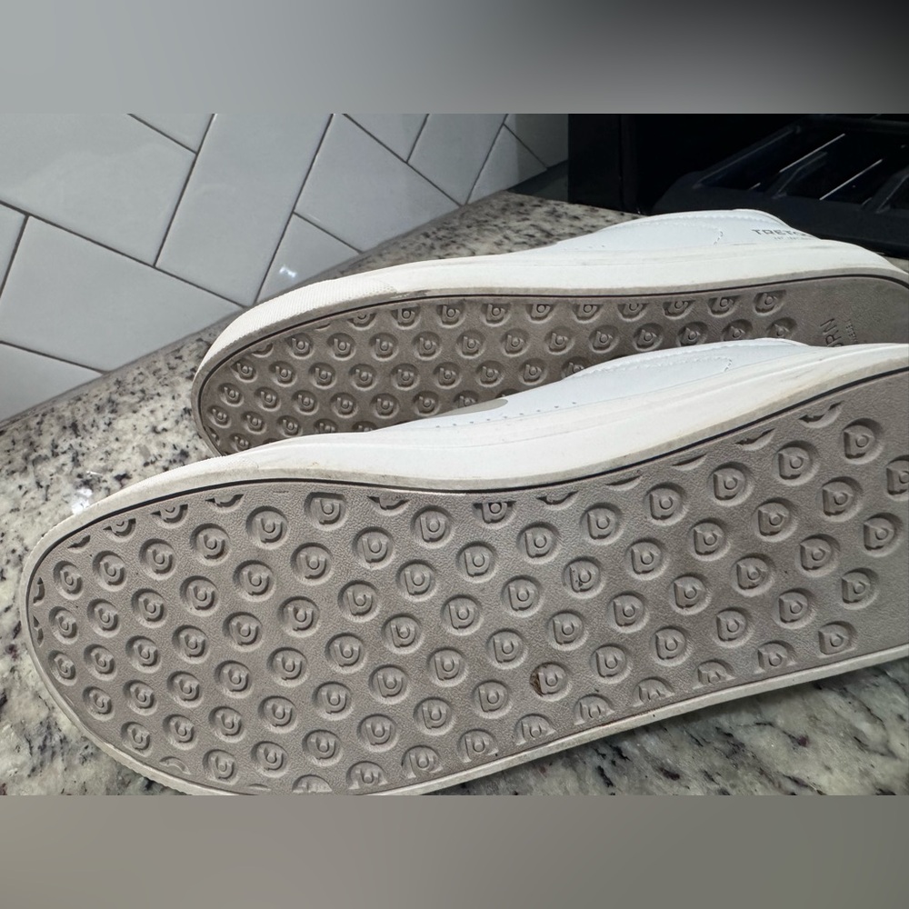 Tretorn White and Beige Sneakers size 9 - Picture 7 of 7